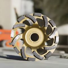 Segmentierte Diamant-Topfschleifscheibe für Beton 125 mm